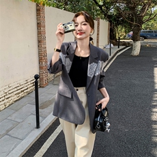 蕾丝拼接灰色西装外套女2025春季新款韩系休闲气质高级感炸街西服，女装西装，浙宝069