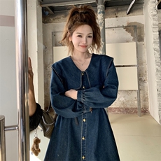 学院风牛仔连衣裙女春夏秋2025新款超火好看高级甜美风娃娃领短裙，女装套装/套裙，2C279