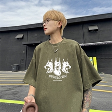 草绿色