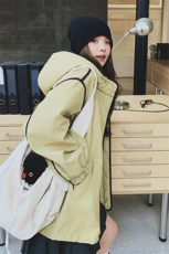 2025秋款戴帽宽松休闲外套2C322-S2030-P145-K208，女装短外套，2C322