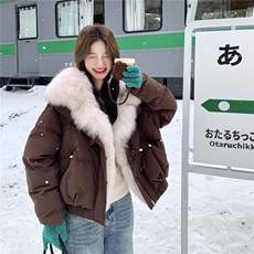 大毛领短款羽绒服女2025冬季新款小个子洋气设计感别致独特厚外套，女装羽绒服，2C159