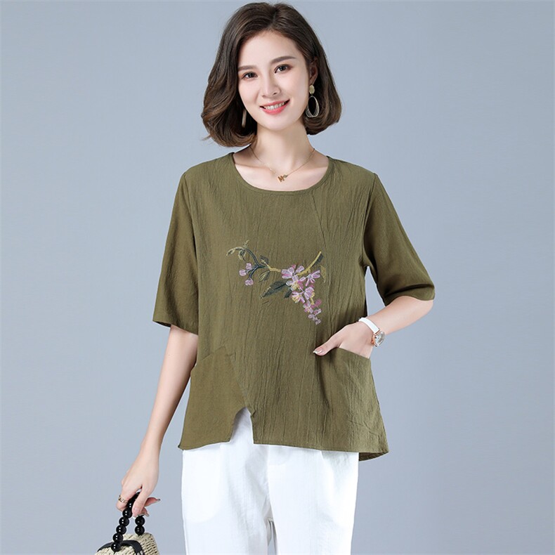 2024年夏季文艺清晰圆领纯色绣花时尚简约短袖舒适版型通勤常规，女装衬衫，风姿绰