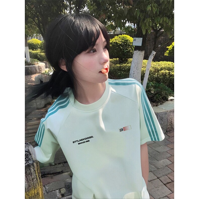 抖音得物品质二开240克宽松纯棉美式潮牌印花三条杠中性风短袖T恤,男装T恤,电商A486