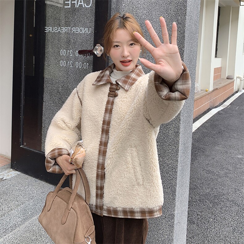 独特超好看格子拼接羊羔毛外套女秋冬2024新款高级感皮毛一体棉服,女装羊羔毛/颗粒绒,秋水欣儿