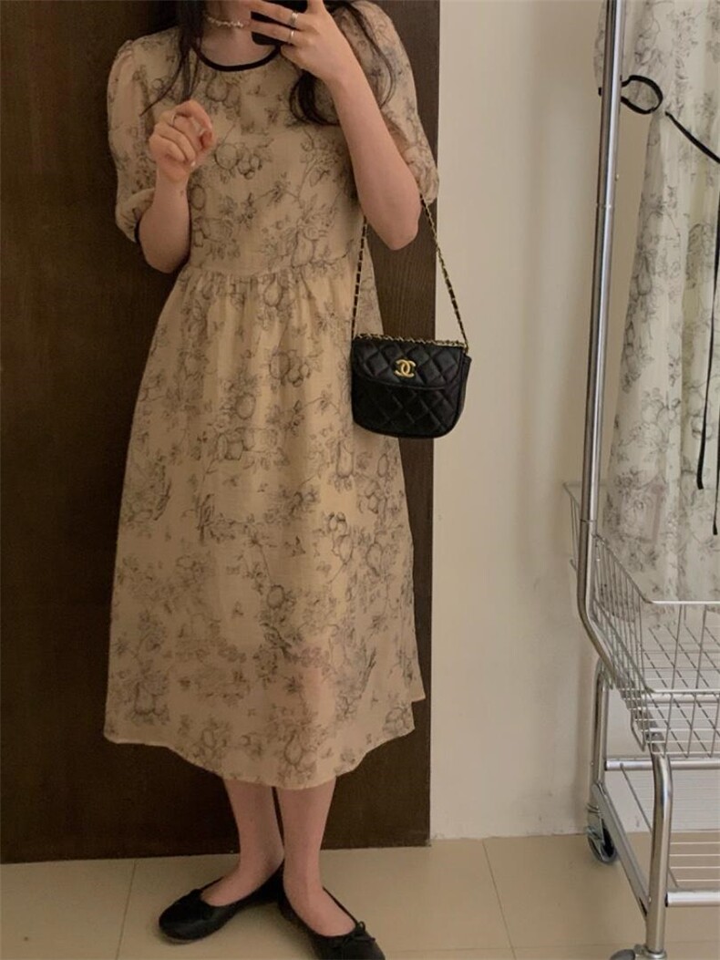 新款韩版连衣裙，女装连衣裙，卡伊迪拉
