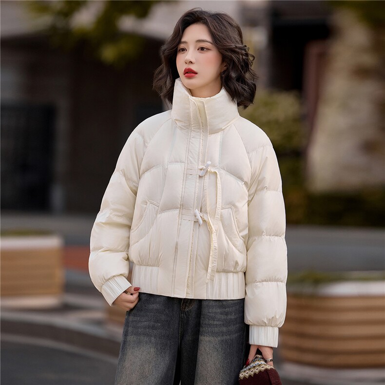 2025年冬季保暖休闲风无帽羽绒厚款,女装羽绒服,红依一坊