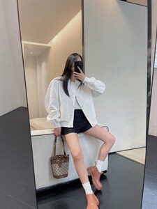 棒球服外套图片
