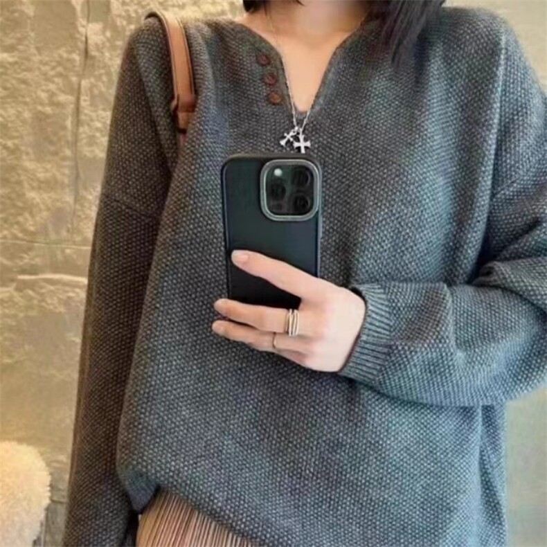 新款女装宽松显瘦羊毛衫时尚百搭V领三扣开衫舒适保暖针织毛衣,女装羊毛衫,泰沅羊绒
