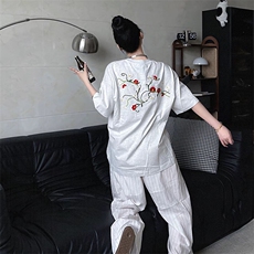 花灰色