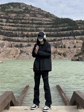档口签约模特勿盗图秋冬厚款交叉绑带牛仔裤微喇叭裤，男装牛仔裤，星座310A-4