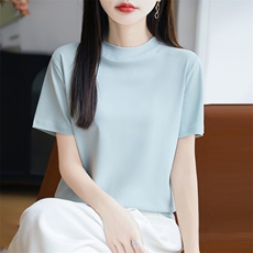 夏季新款简约半高领短袖女宽松百搭显瘦时尚休闲上衣，女装T恤，羊秋羊绒