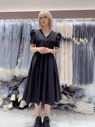 收腰连衣裙两色两码，女装连衣裙，慕容神话