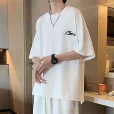白色