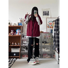 黑色
