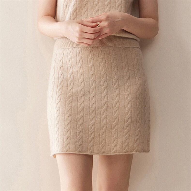 2025年秋季直筒中腰早秋款麻花半身裙，女装半身裙，珍丝贝尔