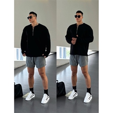 黑色
