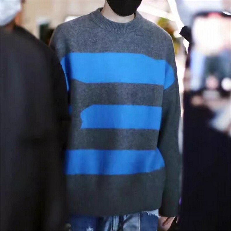 2025年秋季长袖套头圆领蓝灰拼色圆领，男装羊毛衫，千国羊绒