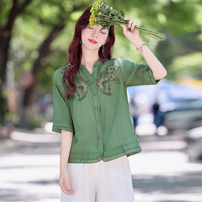 新中式刺绣棉麻女2025夏季洋气妈妈薄款衬衣小衫阔腿裤,女装衬衫,魅影