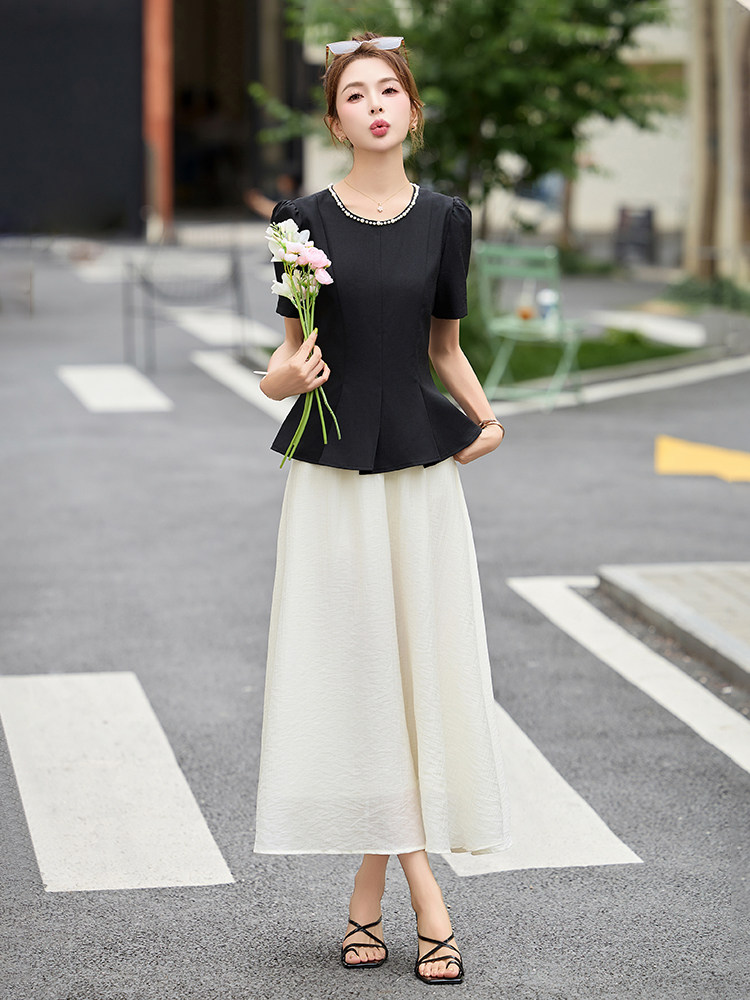 2025夏新款韩版高级感时尚钉珠圆领收腰上衣显瘦半身裙两件套女,女装套装/套裙,布芭啦