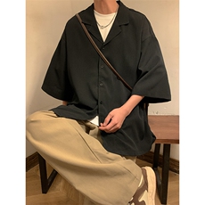 黑色