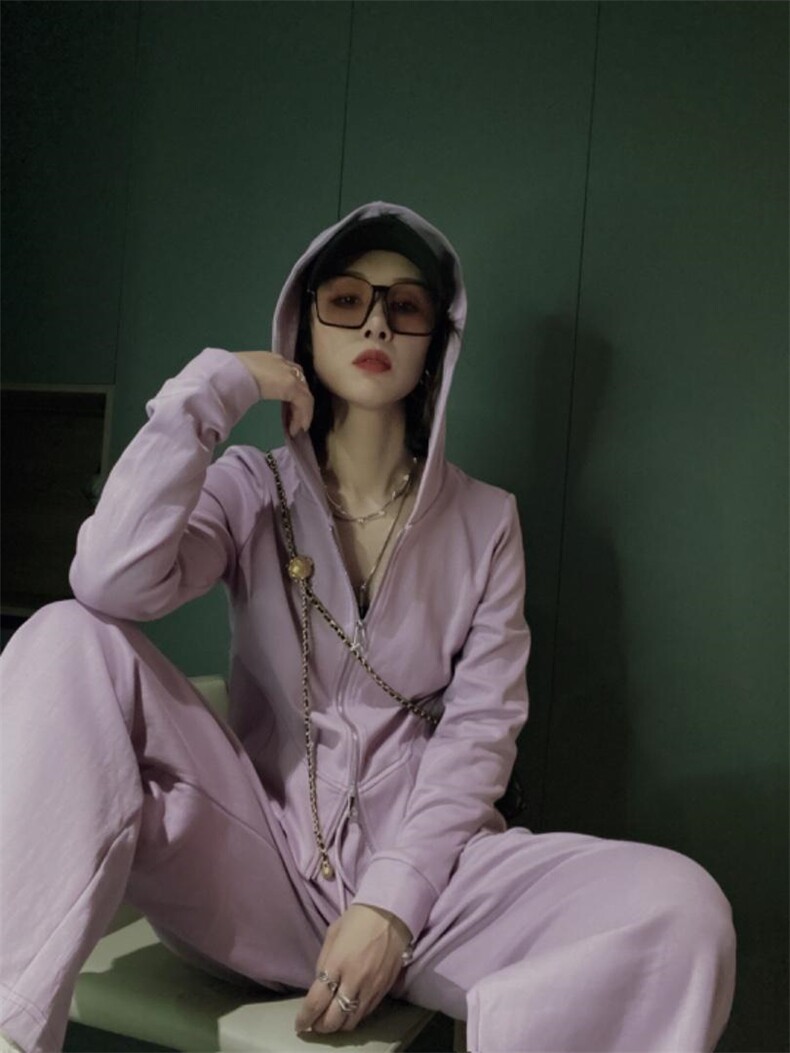 字母刺绣套装ＭLXL，女装职业装，可纳奇