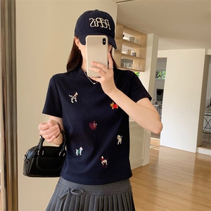 H0626-P35短袖t恤女夏2026新款刺绣短款修身正肩圆领韩版上衣图片