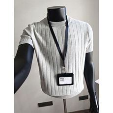 浅灰色