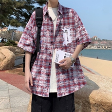 红色