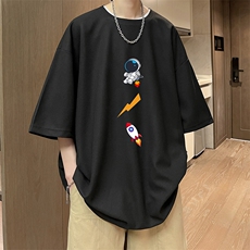 黑色