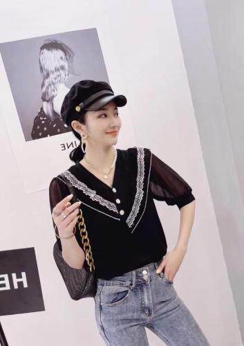 夏季针织拼接短款，女装，思情依人