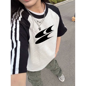 抖音得物品质二开240克宽松纯棉美式潮牌插肩三杠织带短袖T恤图片