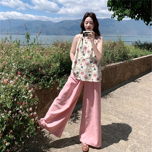 复古重工刺绣挂脖碎花背心阔腿裤两件套2026夏季新款超好看的套装图片