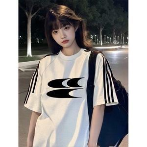 抖音得物高品质二开240克宽松纯棉美式潮牌三条杠织带短袖T恤图片