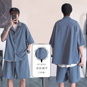 蓝色