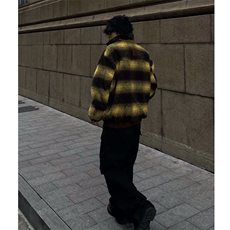 黄色