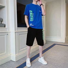 蓝色