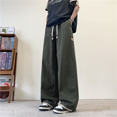军绿色