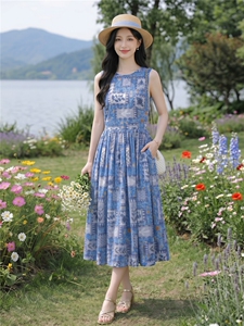 蓝色印花无袖宽松版时尚学院风连衣裙图片