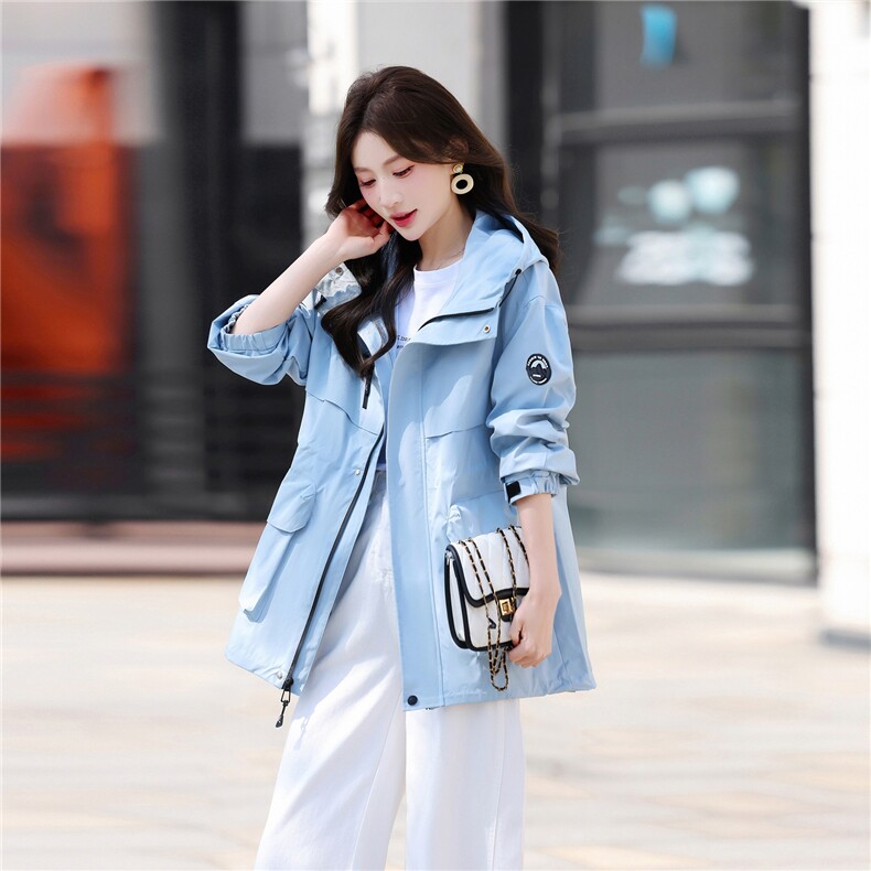防水冲锋衣女中长款2026春秋新款宽松收腰连帽工装风衣外套潮，女装短外套，鑫源服饰