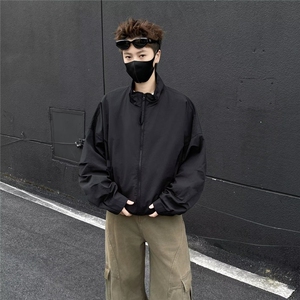 日系男装春秋复古纯色日潮少年感立领弯刀袖宽松情侣夹克外套男图片