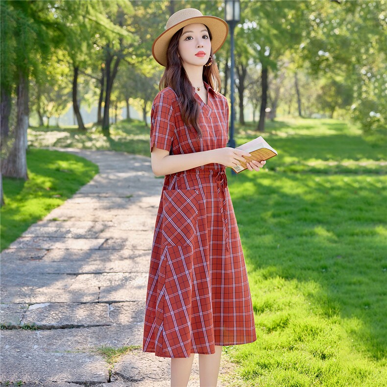 6309时尚翻领格纹抽绳显瘦连衣裙,女装连衣裙,倪叶myz