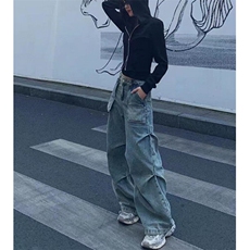 蓝色