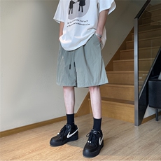 绿色