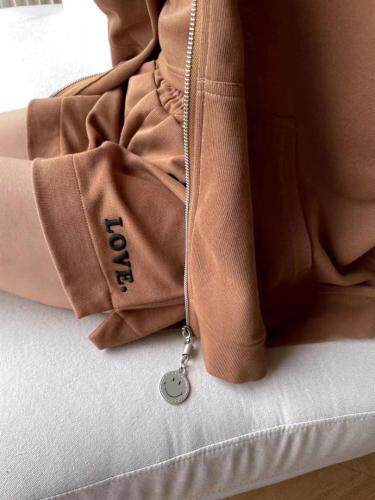 新品连帽刺绣三件套，其它，G7V7