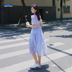 蓝色中长款2025新款收腰短袖连衣裙夏季过膝v领气质显瘦a字裙子女图片