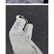 灰色