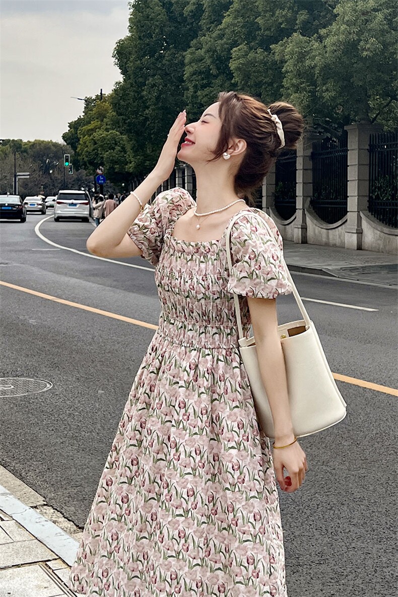 《48H发》气质方领灯笼袖碎花连衣裙,女装连衣裙,凯芙莉服饰