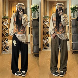 2026秋季新款麂皮绒毛巾绣高街休闲裤女模 XZ604-KP82-P55控68图片