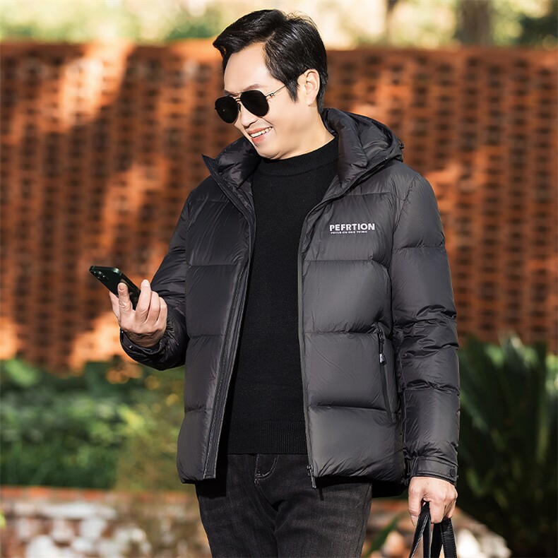 冬装羽绒服男中青年时尚休闲男士保暖防寒宽松短款连帽外套爸爸装图片