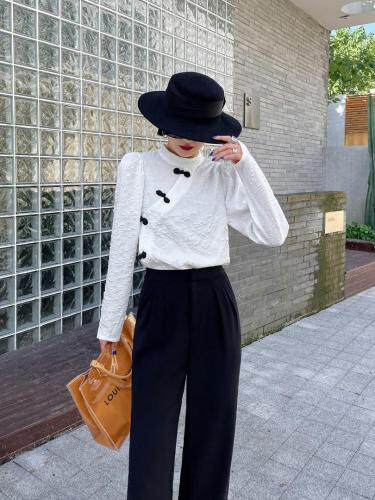 【现货】秋装新款，风盘花扣小衫，其它，哥卓